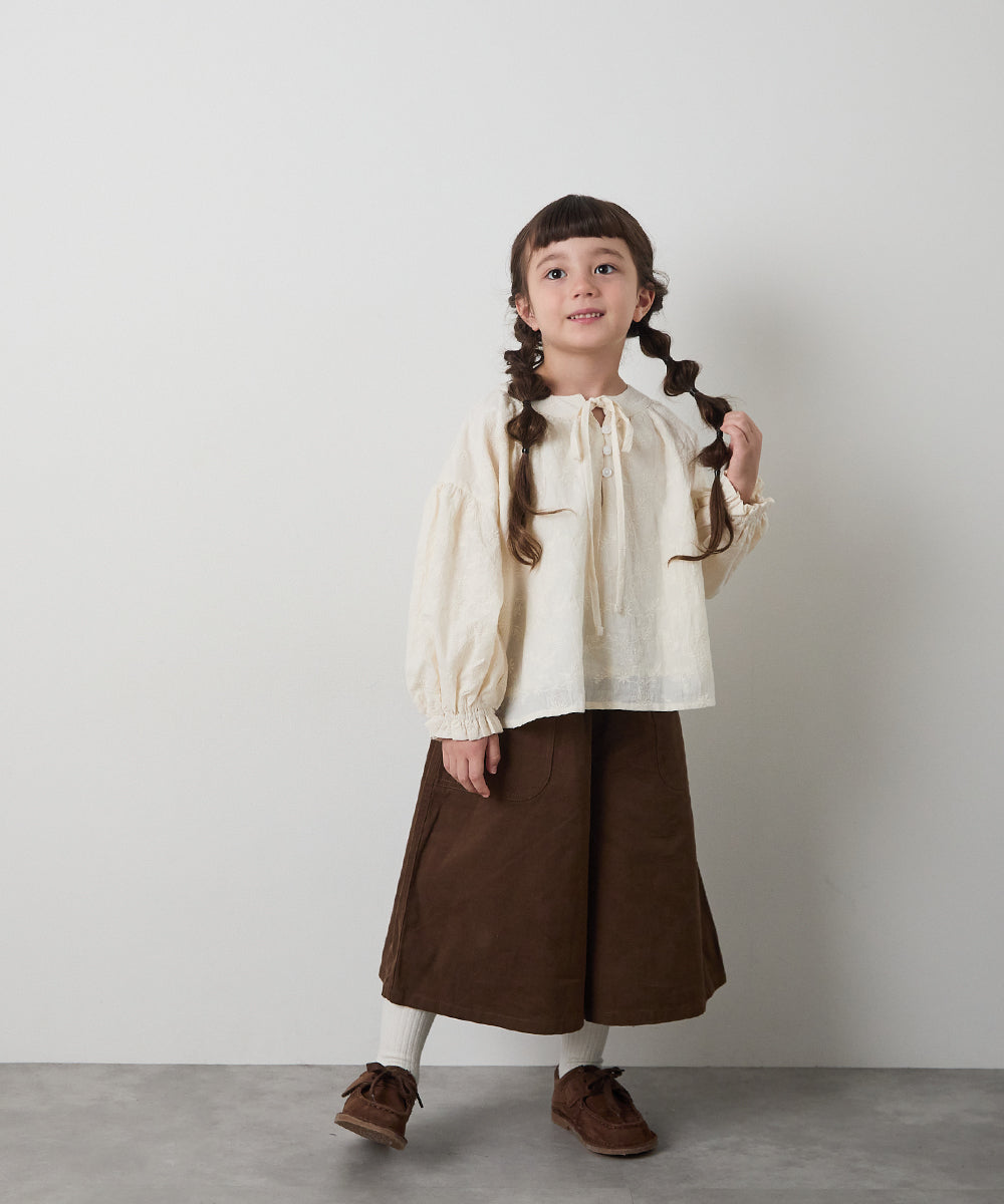 フロントリボンレースブラウス