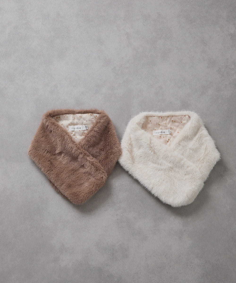 ティペット付きフェイクファーコート