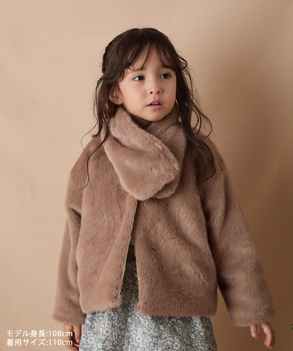 ティペット付きフェイクファーコート