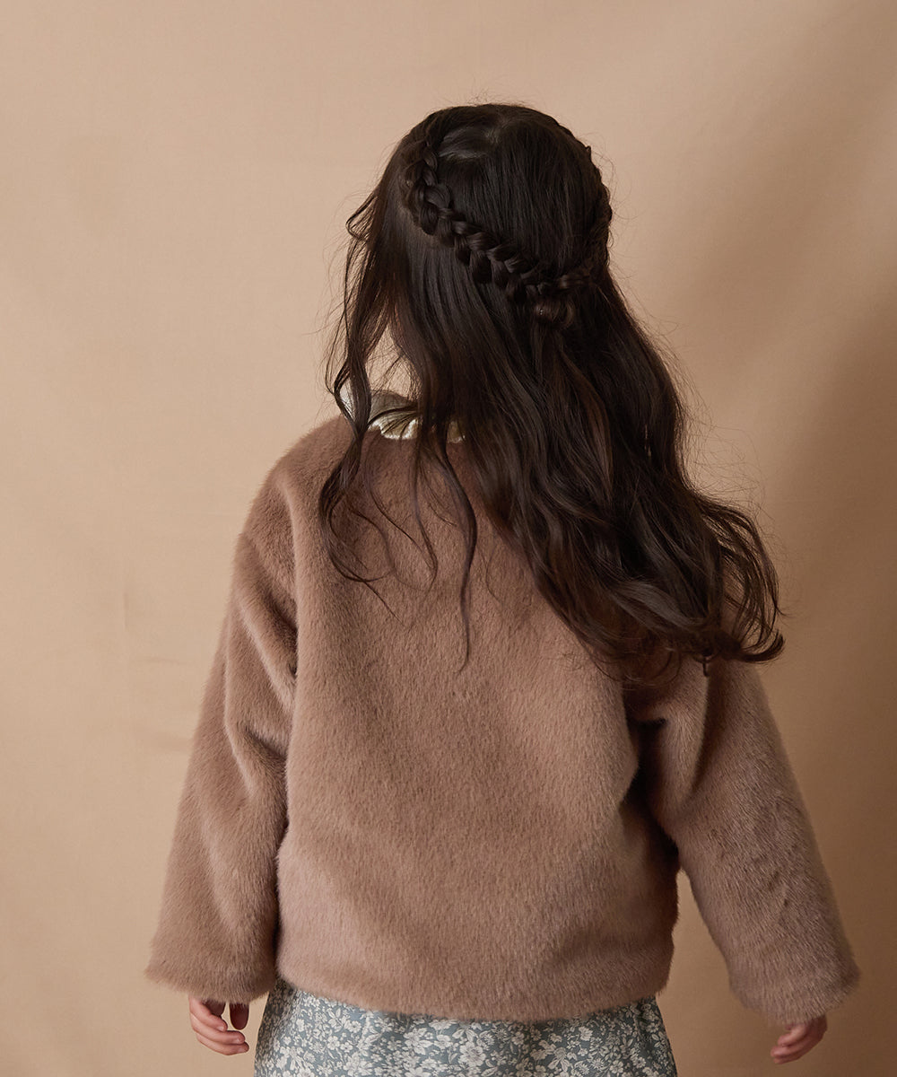 ティペット付きフェイクファーコート