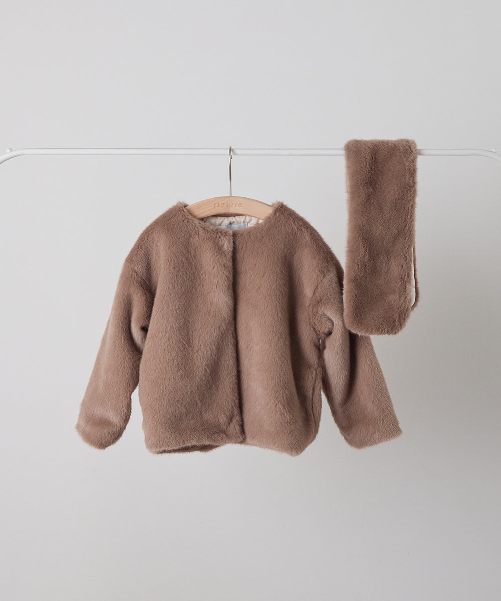 ティペット付きフェイクファーコート