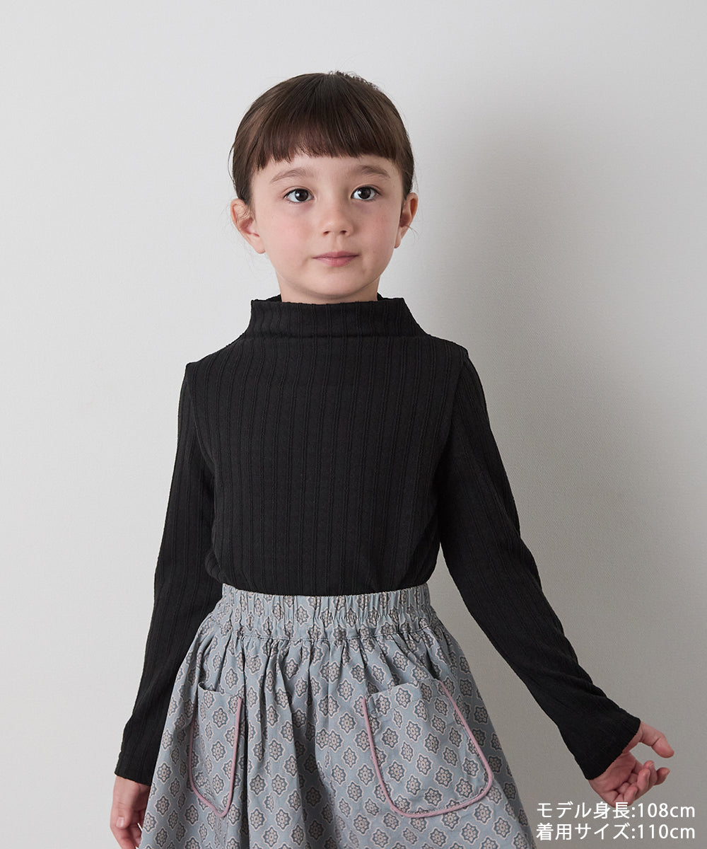 ジャガード柄シームレスハイネックプルオーバー