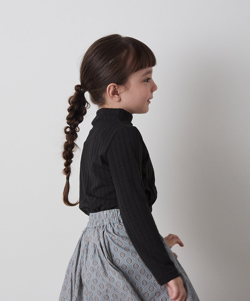 ジャガード柄シームレスハイネックプルオーバー