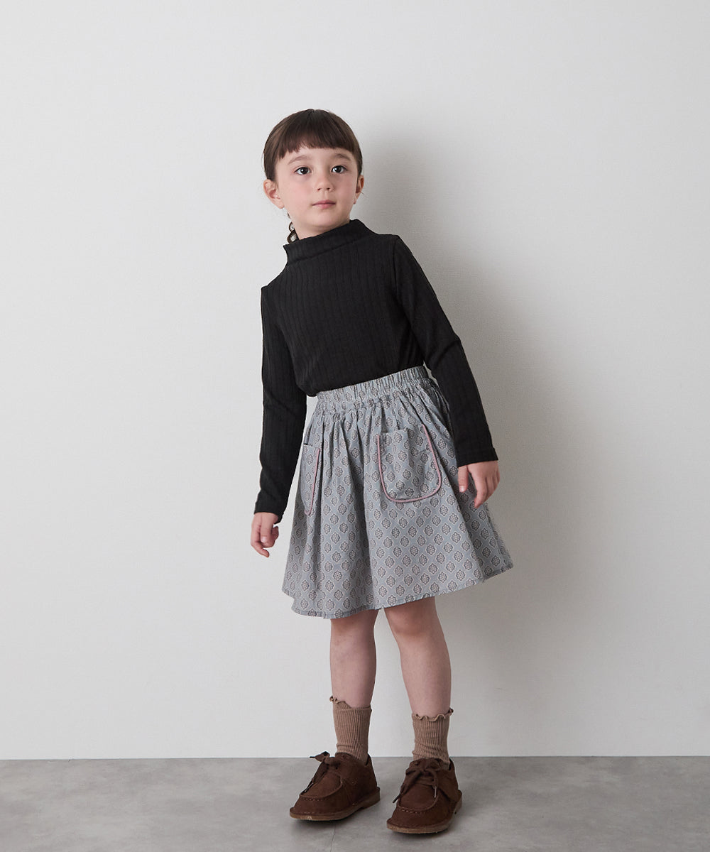 ジャガード柄シームレスハイネックプルオーバー