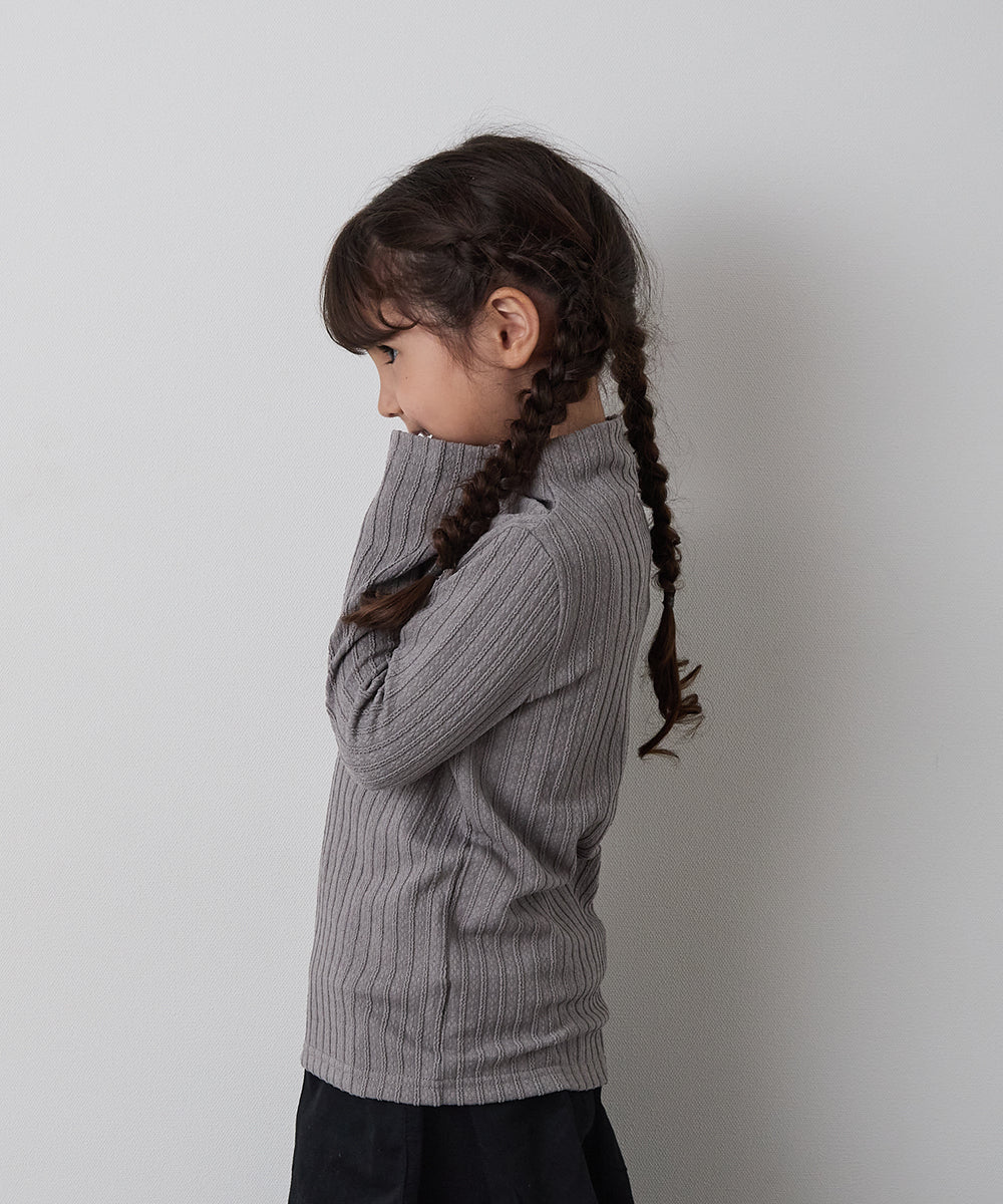 ジャガード柄シームレスハイネックプルオーバー