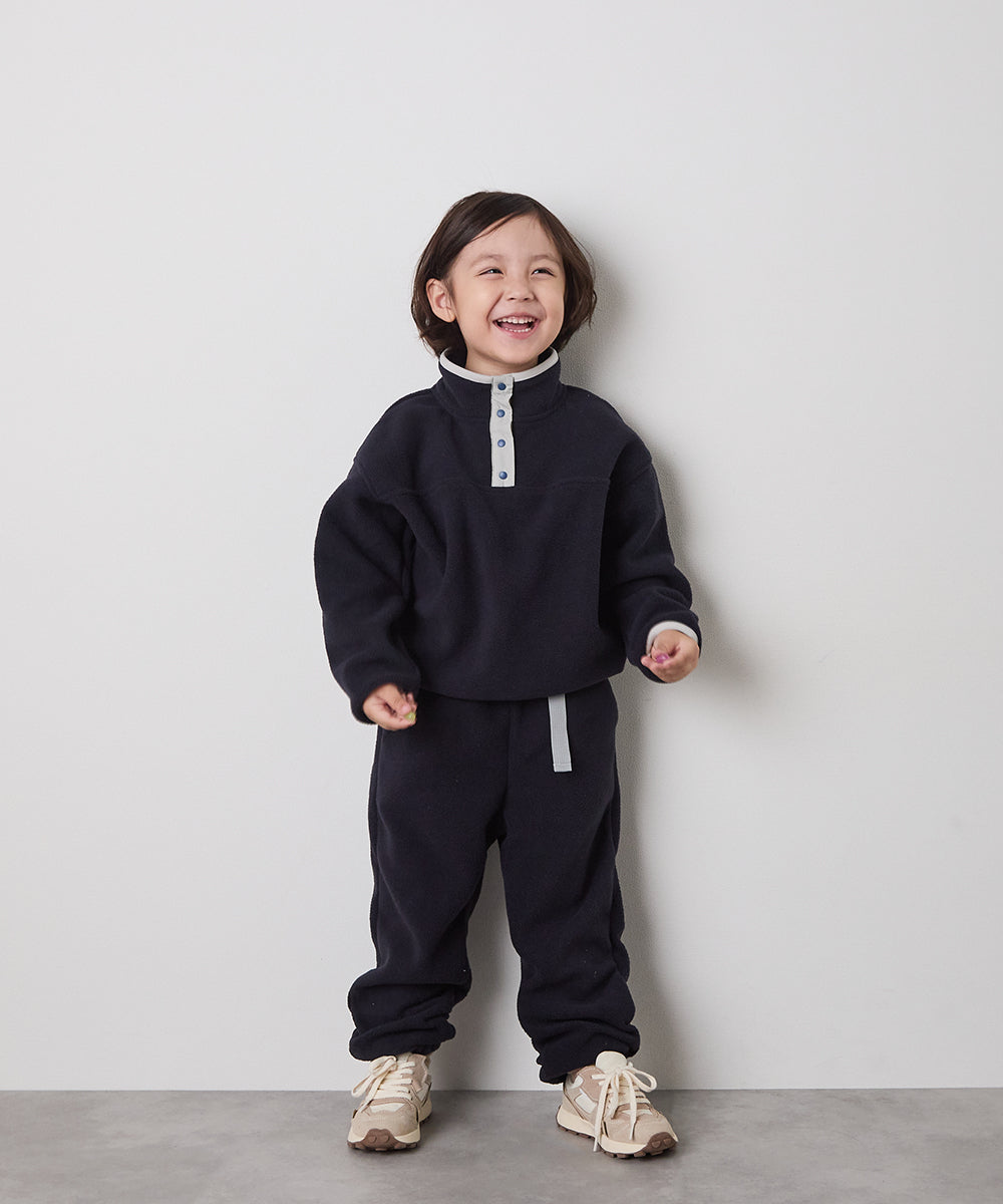 スナップボタンバイカラーフリースプルオーバー