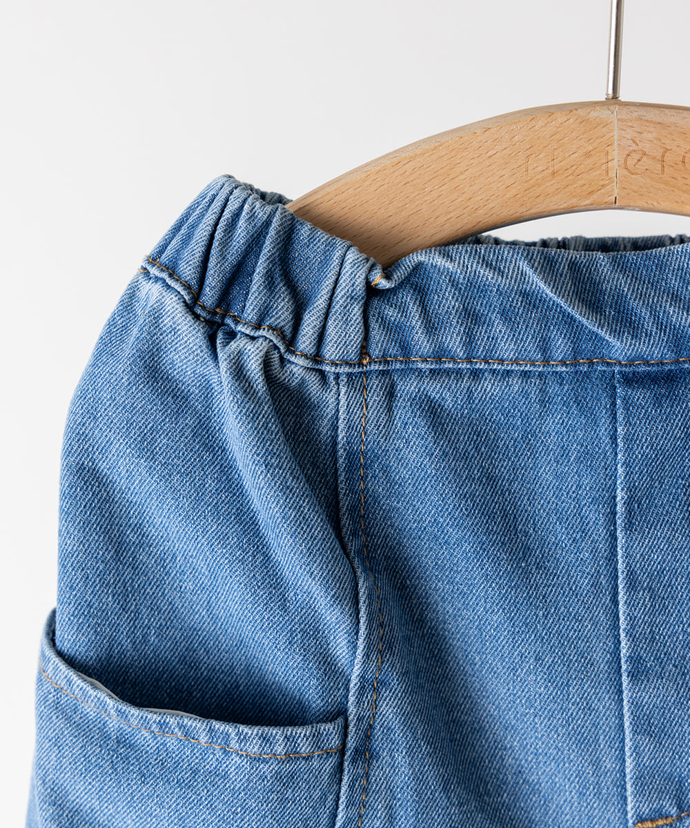 センターシームデニムパンツ