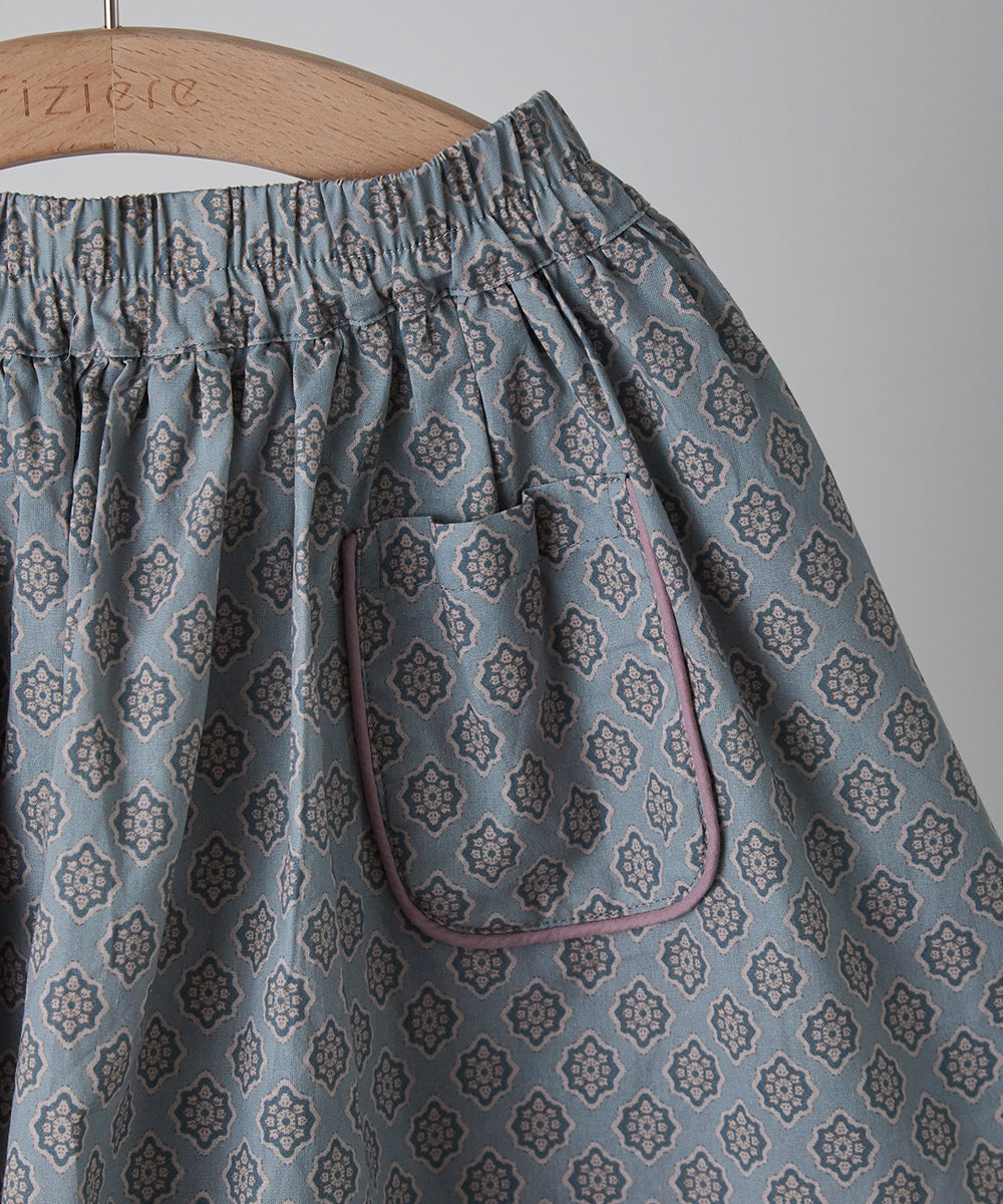 パイピングポケットエスニック柄スカート