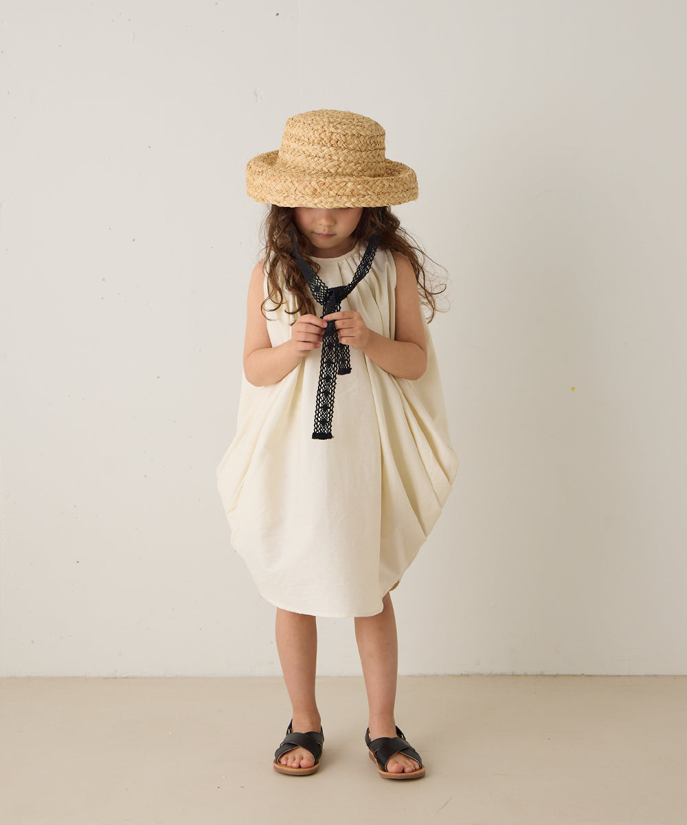 立体シルエットワンピース