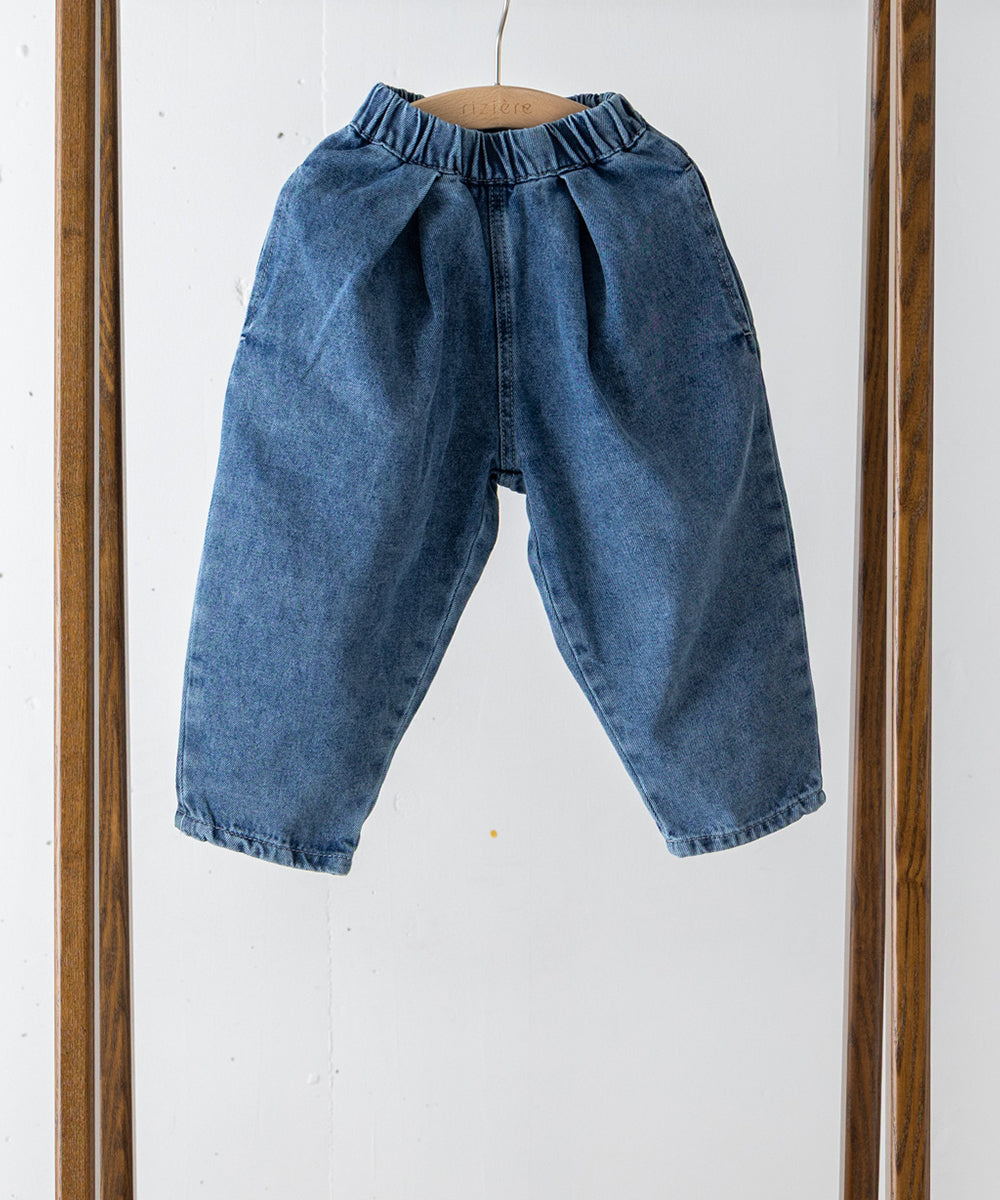 ストーンウォッシュテーパードデニムパンツ