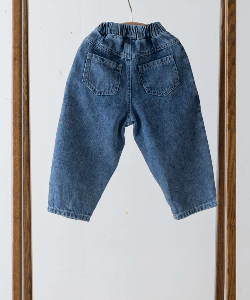 ストーンウォッシュテーパードデニムパンツ