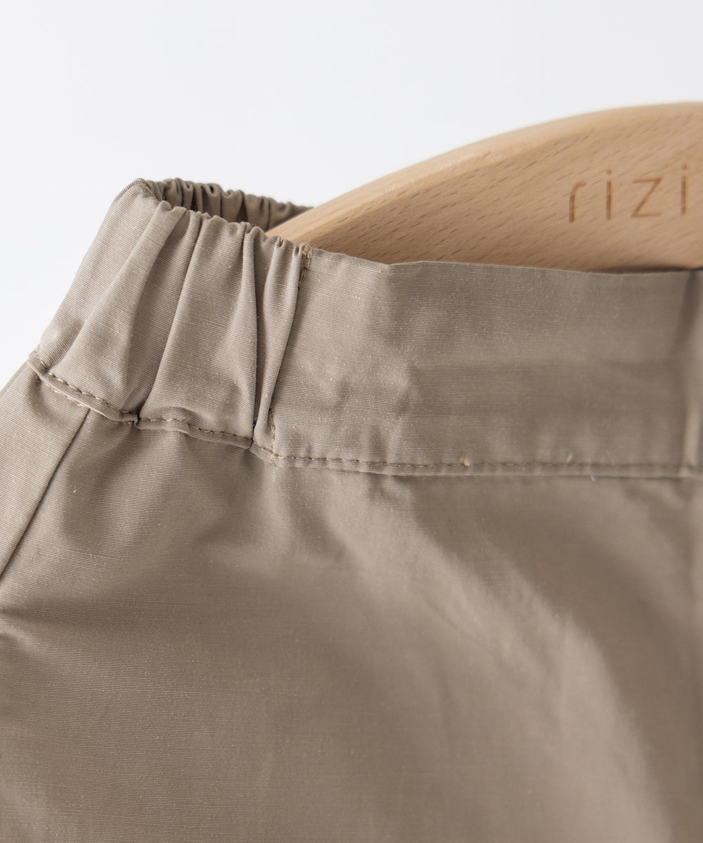 撥水カーブシルエットパンツ