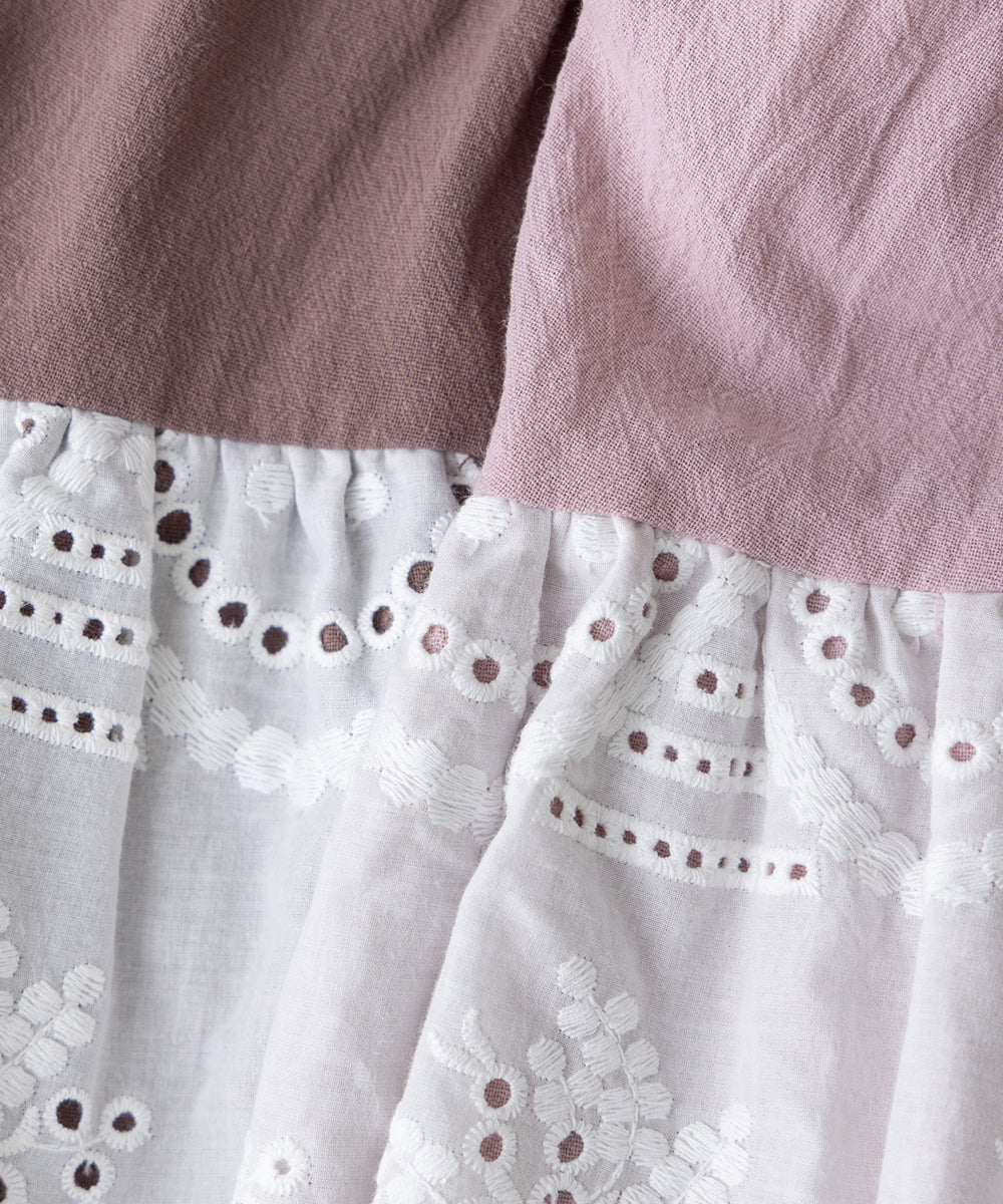 【リンク】スカラップレースエプロンベビーロンパース