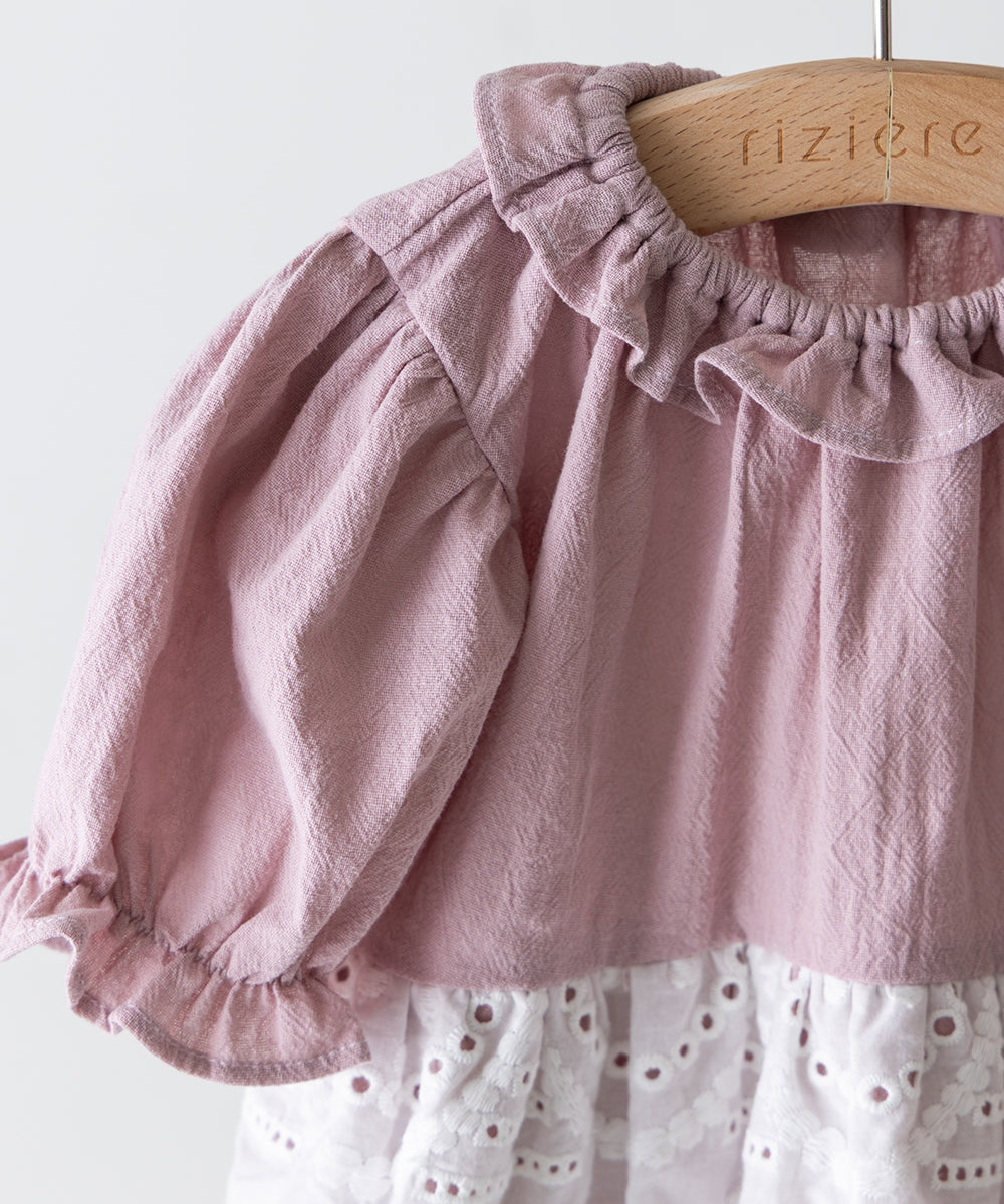 【リンク】スカラップレースエプロンベビーロンパース