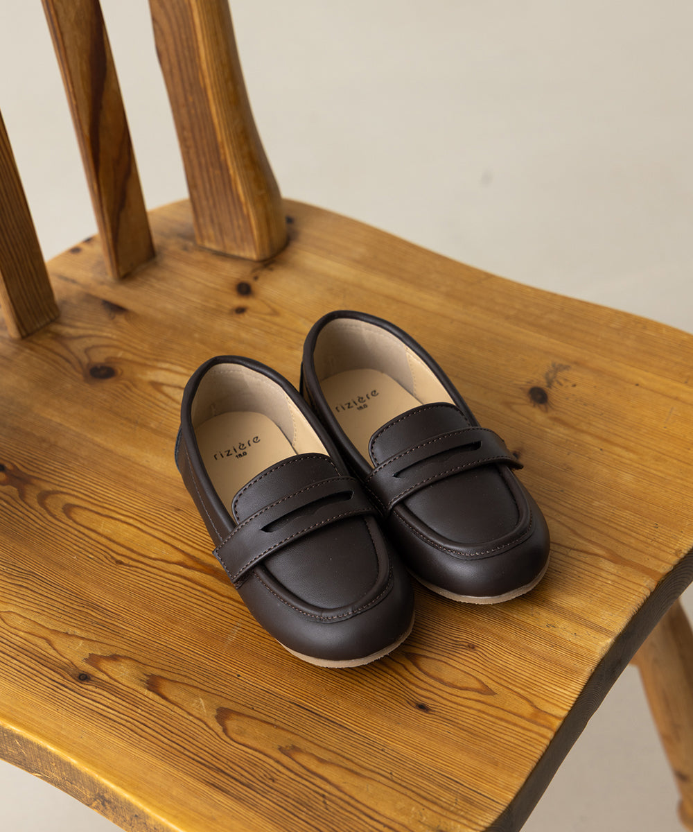 簡単着脱フェイクレザーローファー