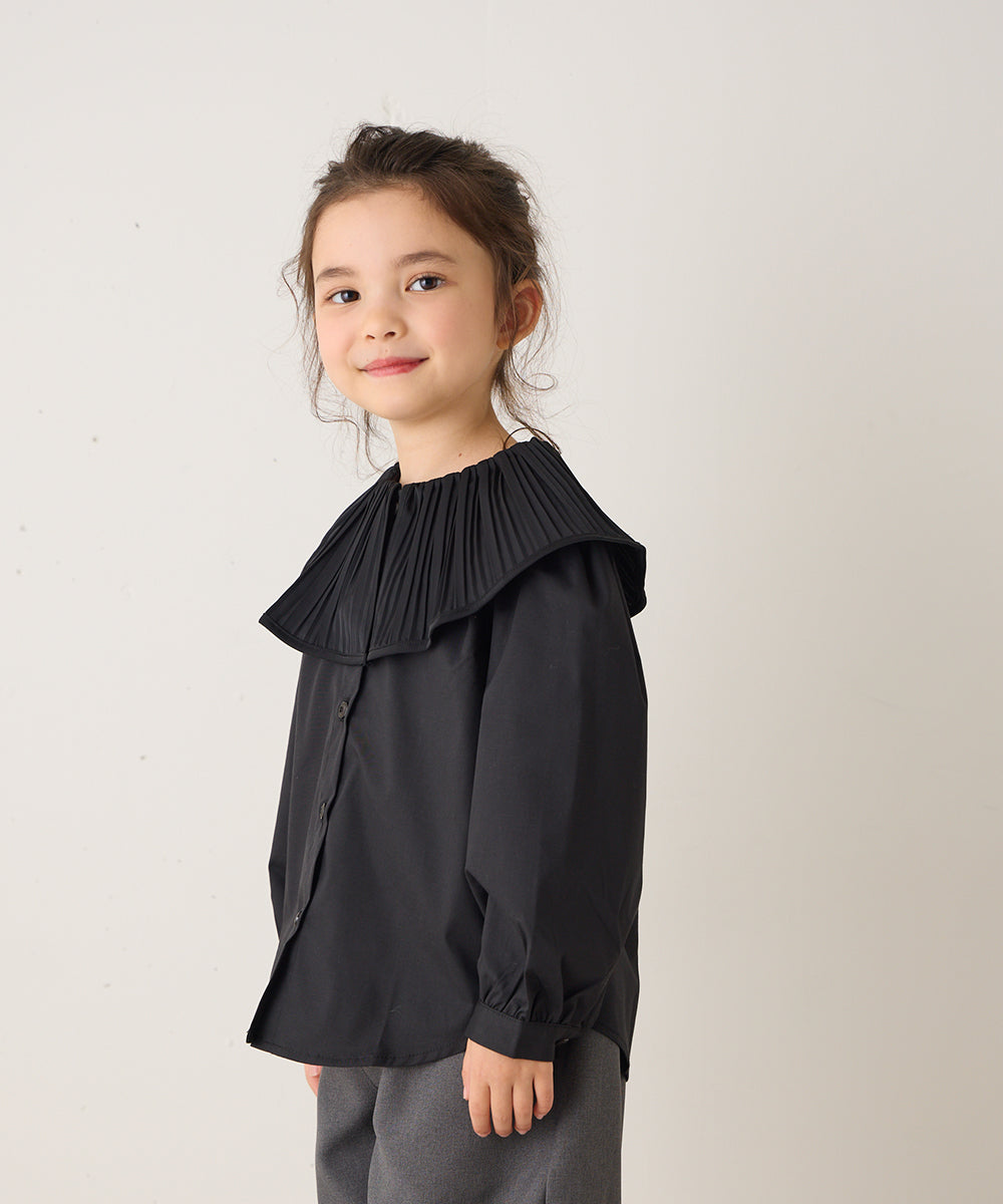 プリーツカラーブラウス