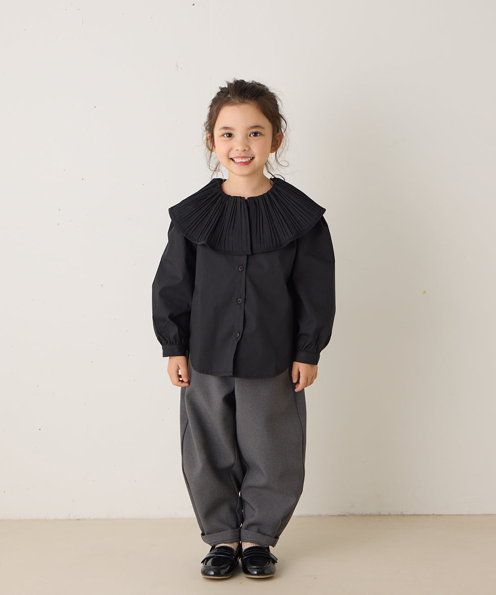 プリーツカラーブラウス