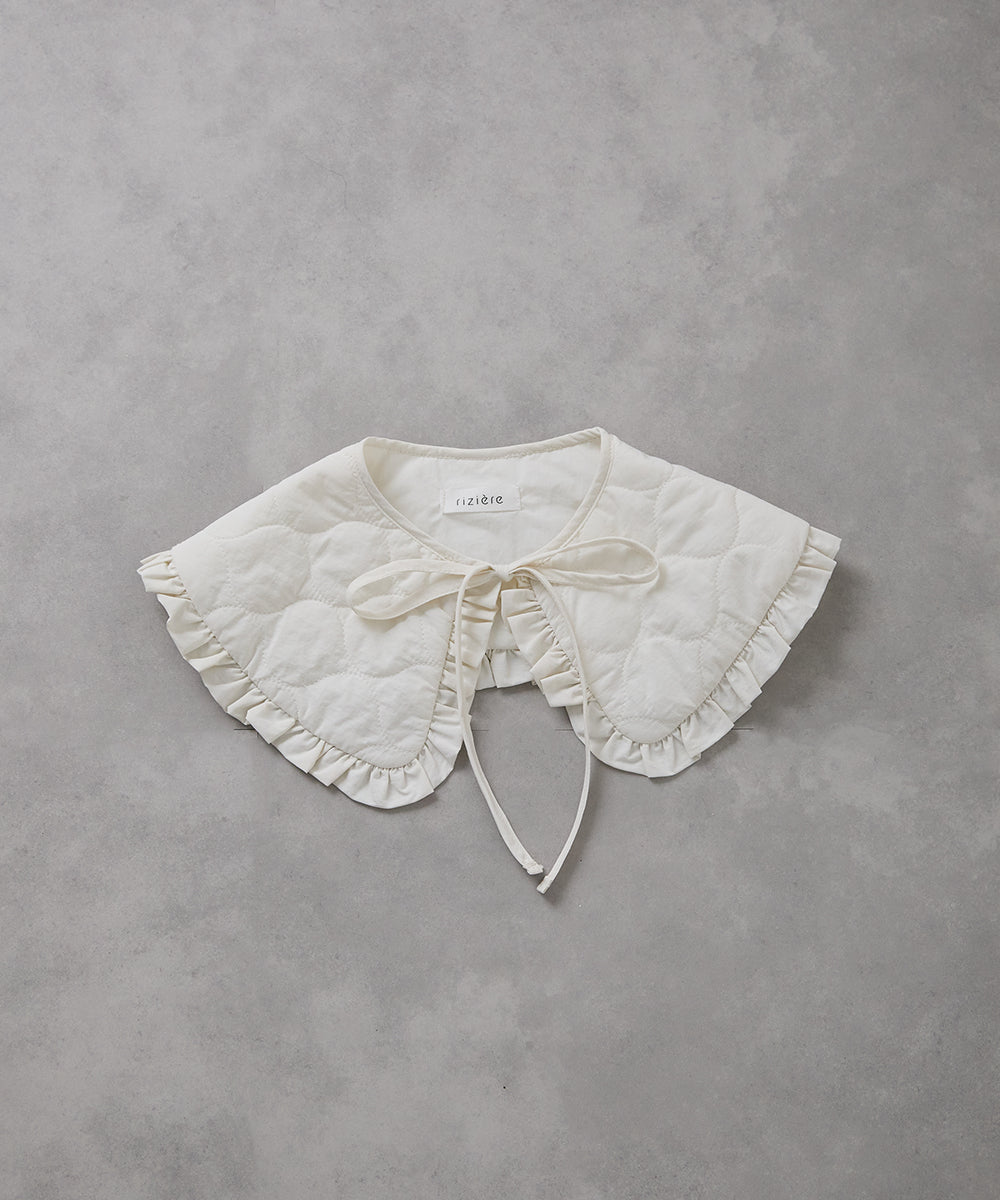 キルティングフリル付け衿