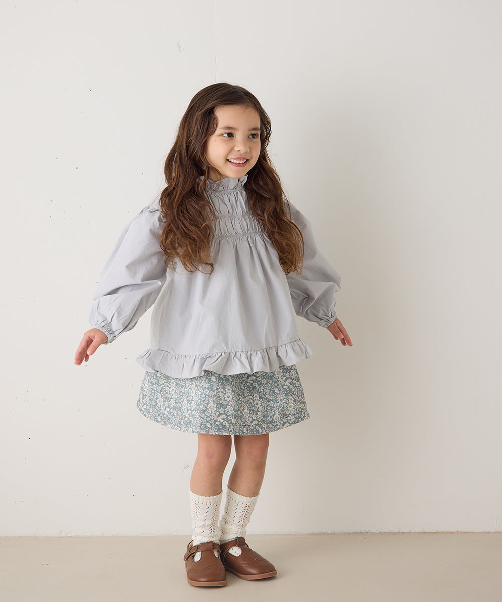 スタンドフリルシャーリングブラウス