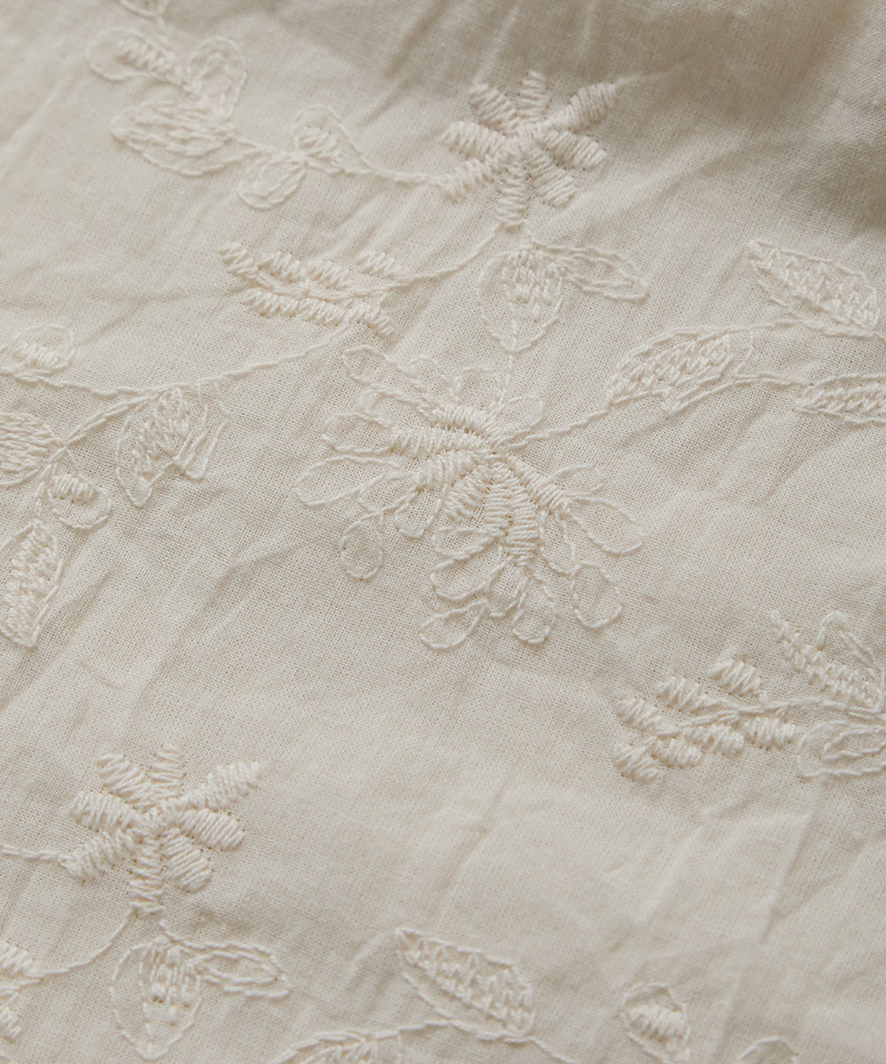 フロントリボンレースブラウス