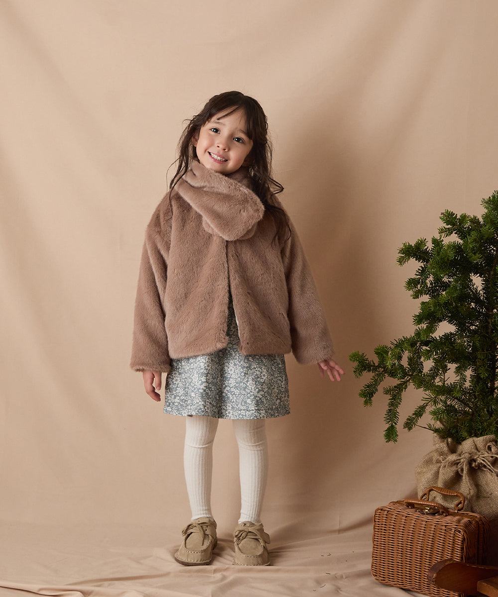 ティペット付きフェイクファーコート