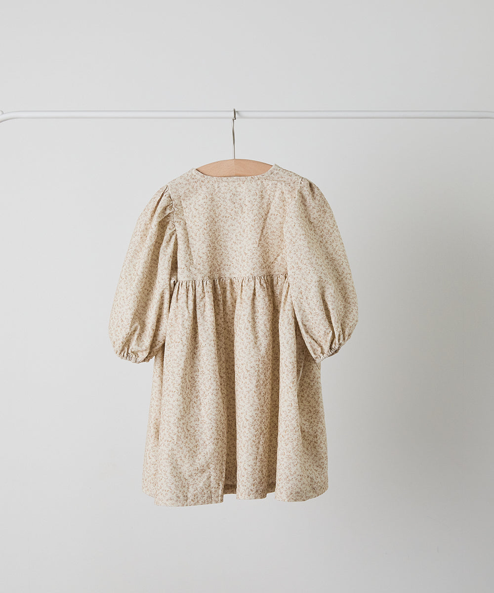 【新品未使用】naptime 2022 FW　コーデュロイワンピース　ホワイト 新品未使用】naptime 2022 FW コーデュロイワンピース ホワイト