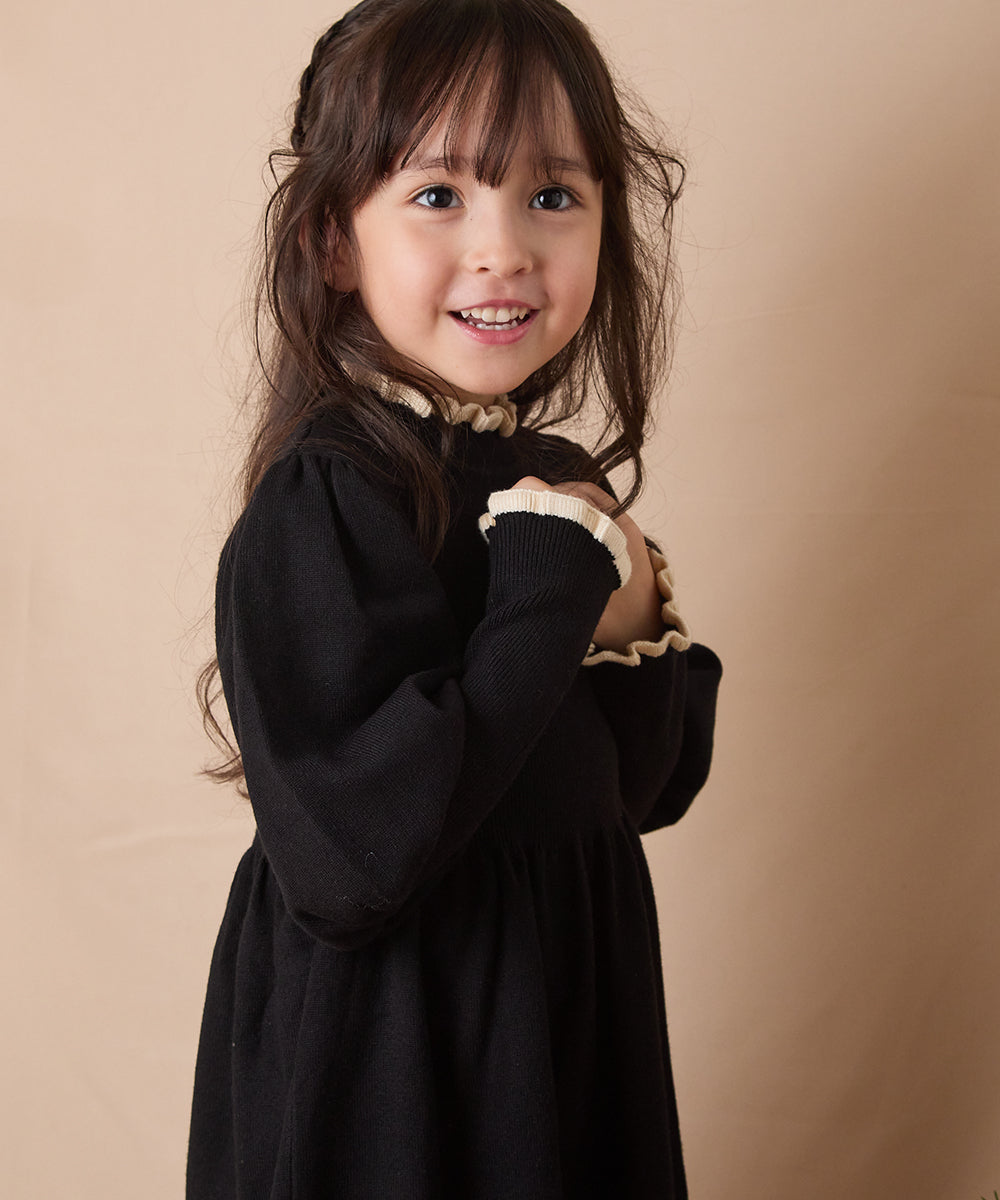 女の子が可愛いニットワンピース バイカラーフリルニットワンピース