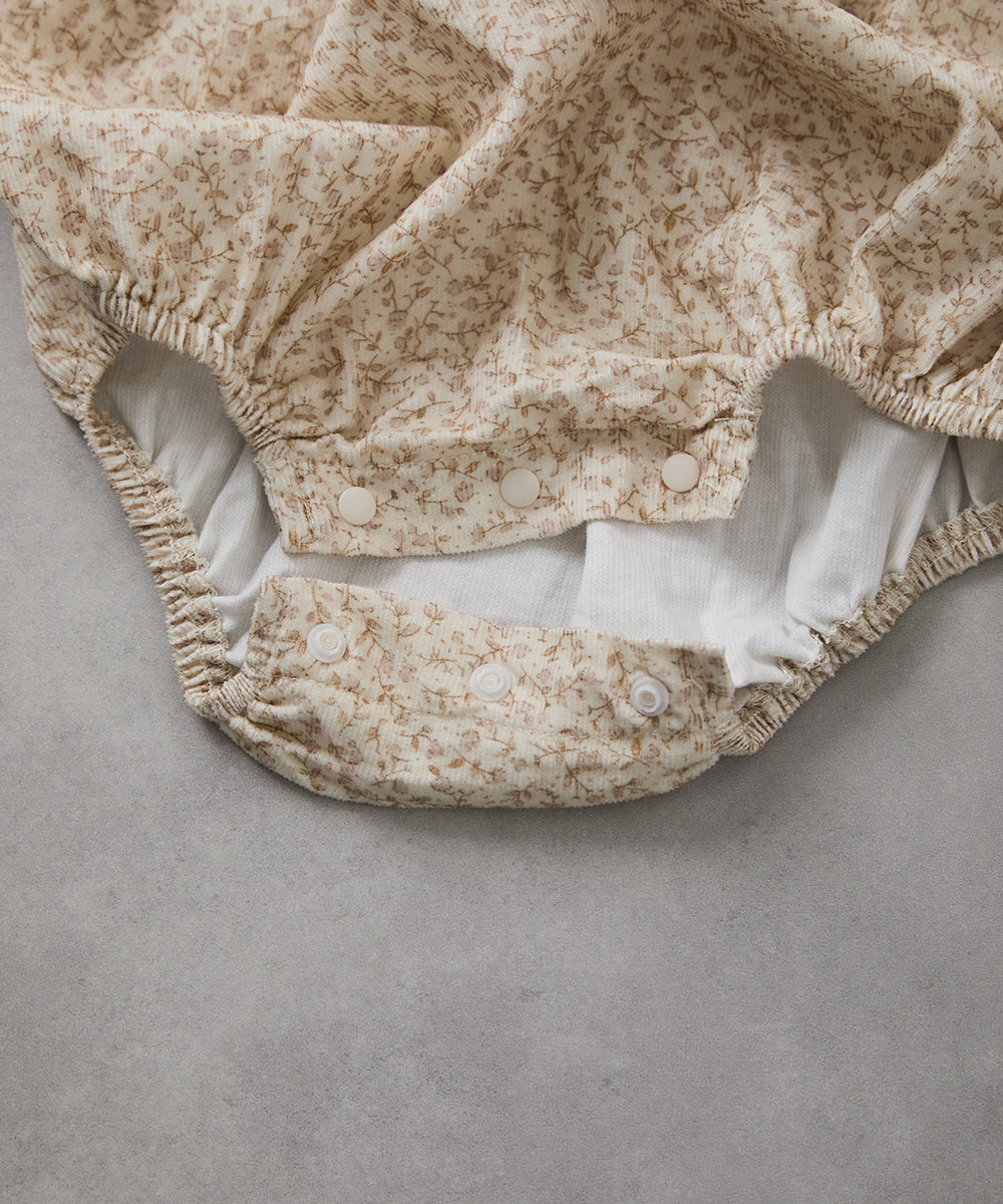 【リンクコーデ】ボンネット付きフラワーコーデュロイフリルロンパース