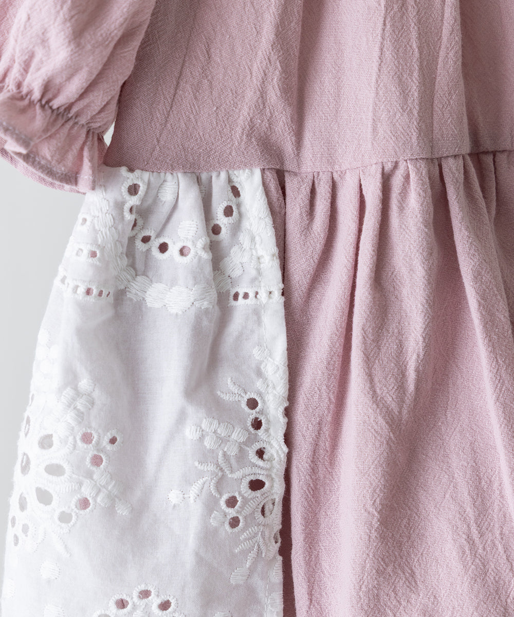 【リンク】スカラップレースエプロンベビーロンパース