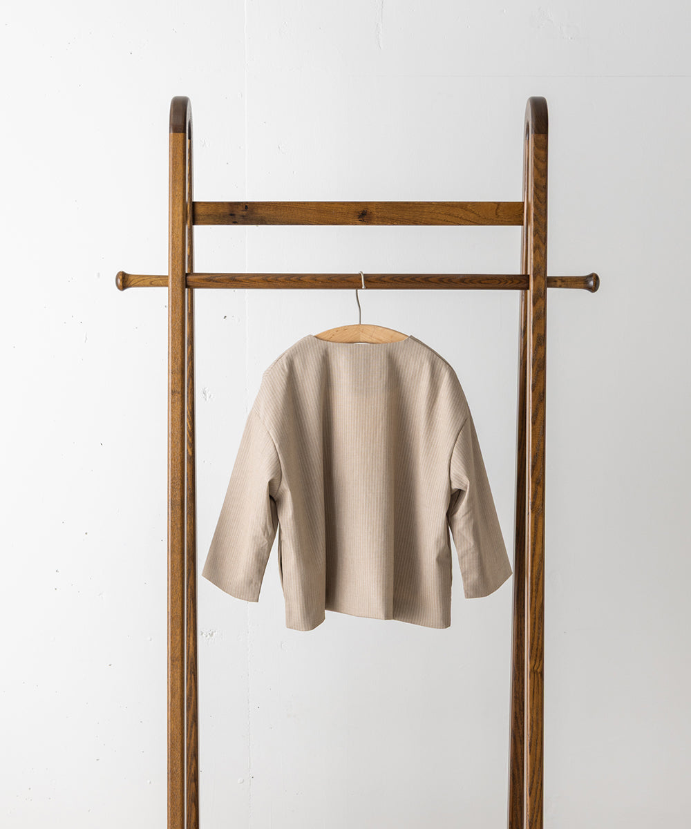 ストライプ柄ノーカラージャケットセットアップ